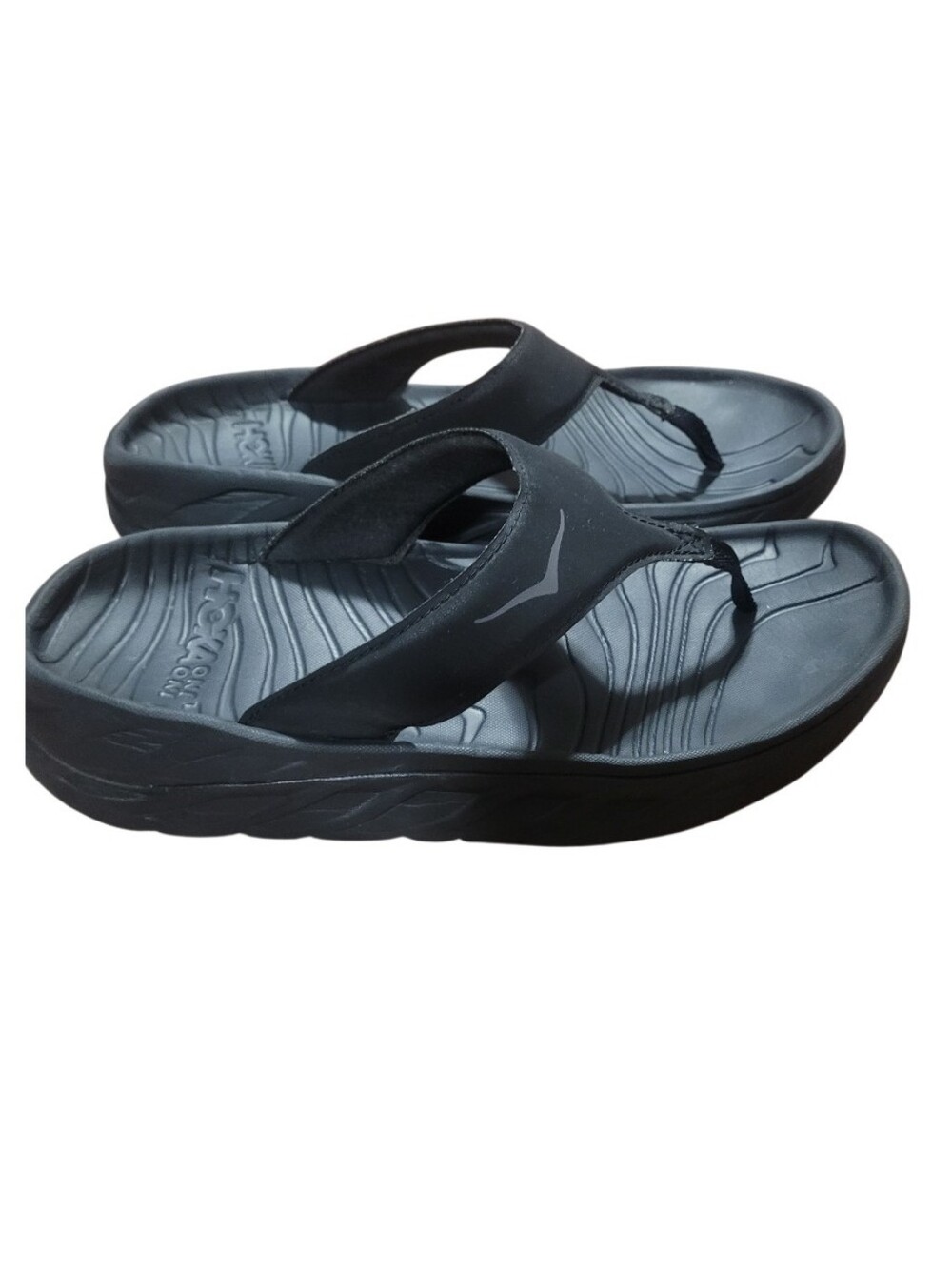 HOKA ONE UNISEX "BLACK/DARK GULL GRAY" ORA RECOVERY FLIP SANDALS SIZE M7 W9